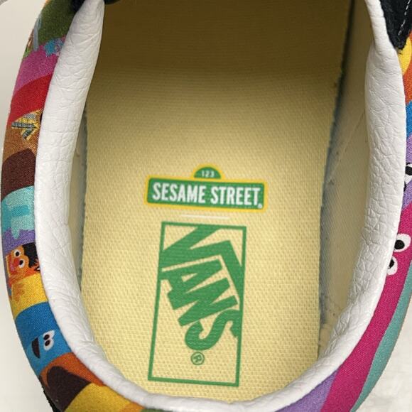 NEW Vans X Sesame Street Old Skool Mens Size 12 Limited Edition! - Picture 13 of 14